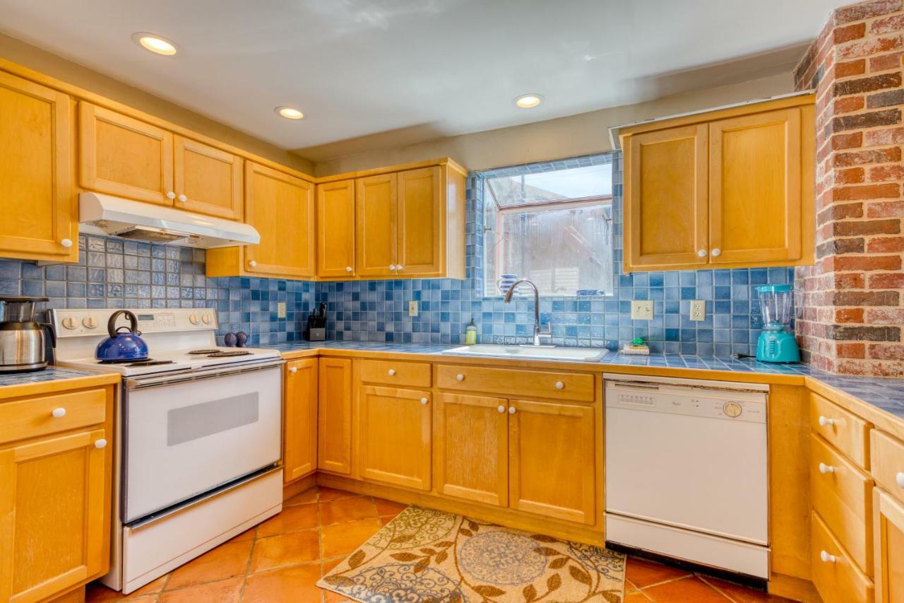 Villa Rockaway Breeze Rockaway Beach Exterior foto